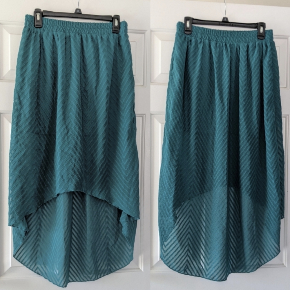NO Boundaries High Low Skirt